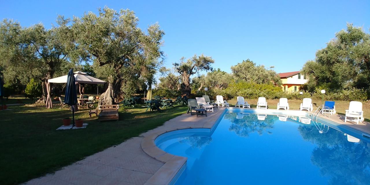 La Piana Degli Ulivi Bed and Breakfast Rossano Exteriör bild
